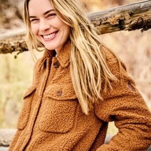 FREE COUNTRY                                    Women's Tan Sherpa Jacket